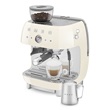 SMEG EGF03CREU őrlővel kombinált espresso kávéfőző, retro, bézs